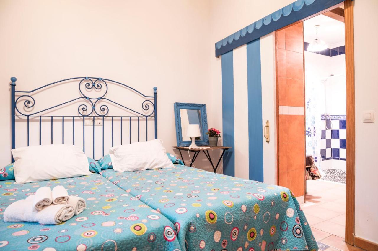 Hostel Patio 19 Malaga Ngoại thất bức ảnh