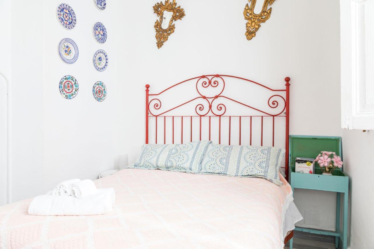 Hostel Patio 19 Malaga Ngoại thất bức ảnh