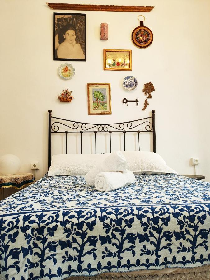 Hostel Patio 19 Malaga Ngoại thất bức ảnh