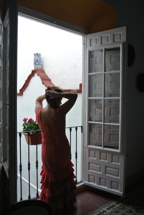 Hostel Patio 19 Malaga Ngoại thất bức ảnh