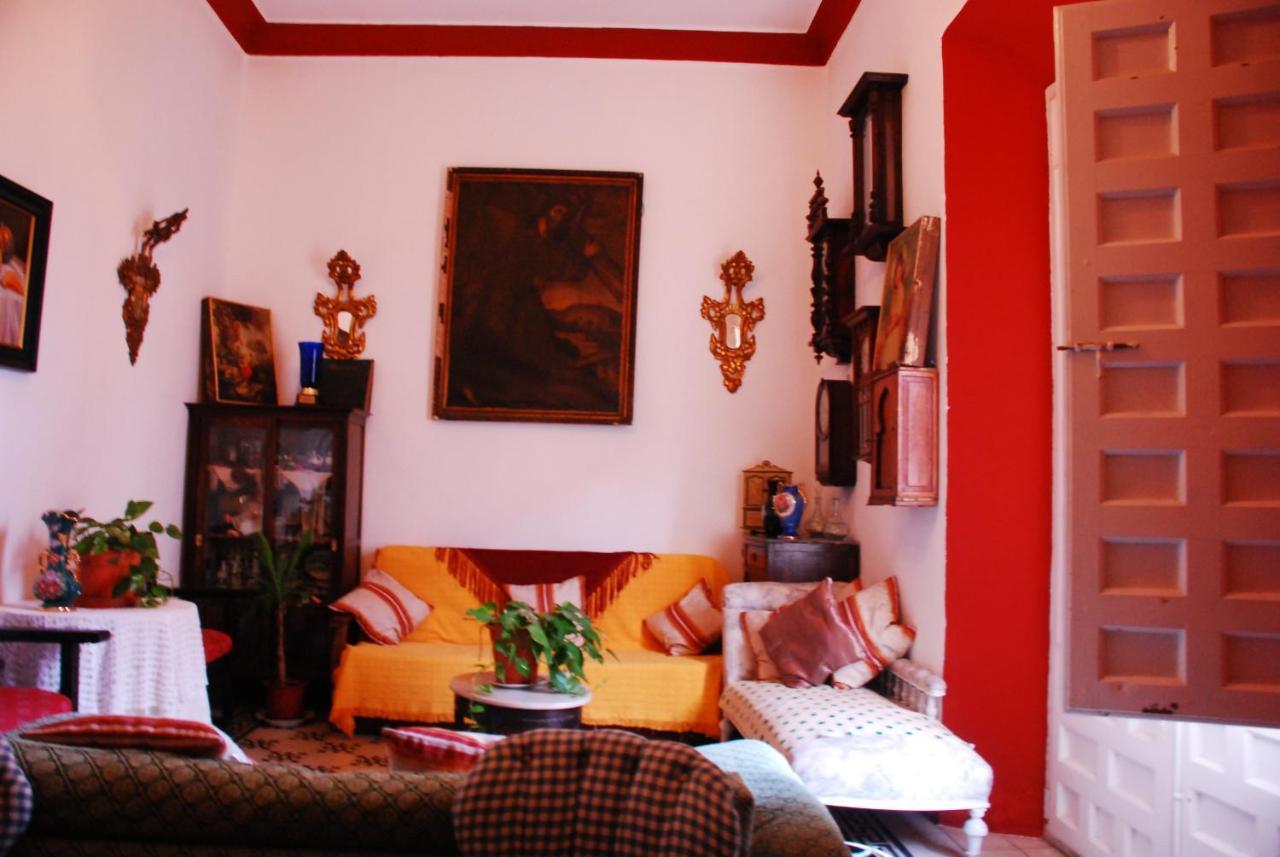 Hostel Patio 19 Malaga Ngoại thất bức ảnh