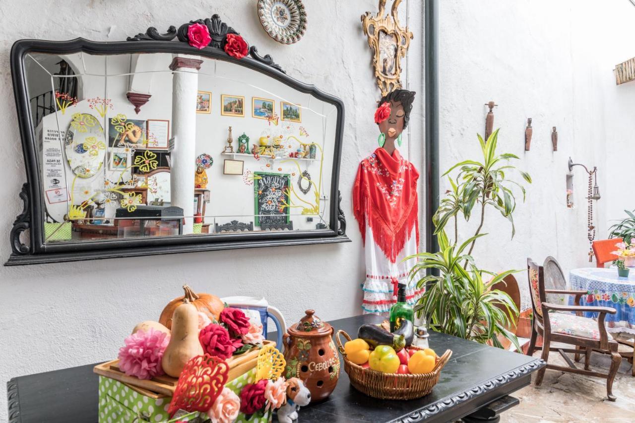 Hostel Patio 19 Malaga Ngoại thất bức ảnh